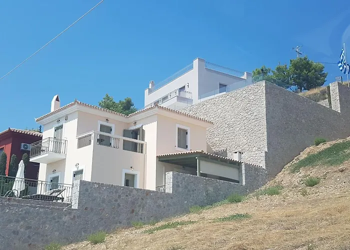 Giannanti בית נופש פורטו הלי